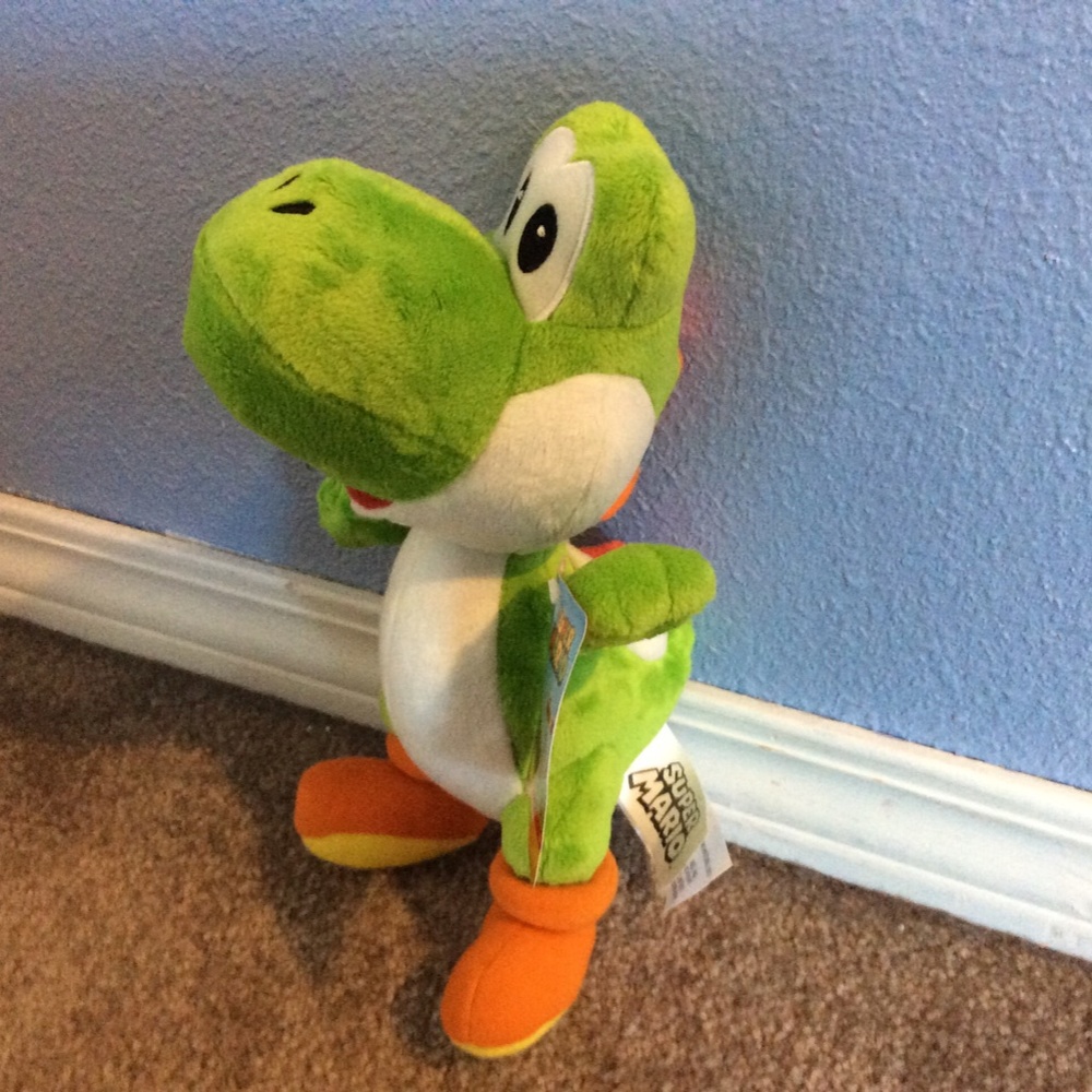 Super Mario Yoshi Plushie - Picture 3 of 4